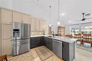 1007 SE 23rd Ave, Cape Coral, FL 33990 - Photo 6