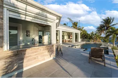 218 Bayshore Dr, Cape Coral, FL 33904 - Photo 22