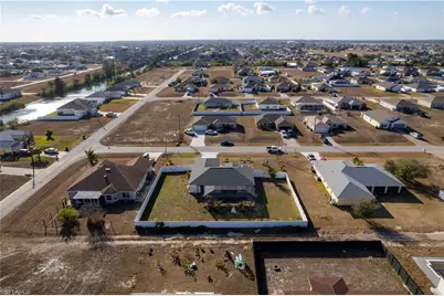 2013 NW Juanita Pl, Cape Coral, FL 33993 - Photo 42
