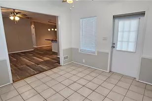 8410 Wagon Wheel Cir, North Fort Myers, FL 33917 - Photo 4