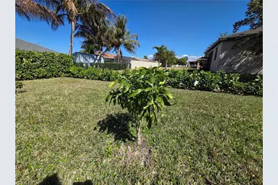 1627 SW 14th St, Cape Coral, FL 33991 - Photo 12