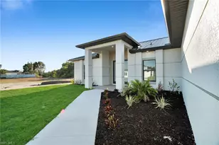 16 SW 22nd Ave, Cape Coral, FL 33991 - Photo 4