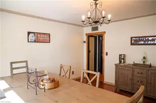 200 Riverview Dr, Labelle, FL 33935 - Photo 10