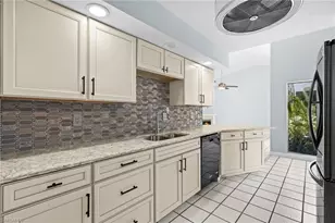 7305 Constitution Cir, Fort Myers, FL 33967 - Photo 16