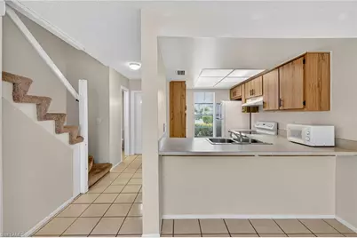 4641 SW Santa Barbara Pl #8, Cape Coral, FL 33914 - Photo 6