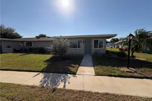 5593 Hamlet Ln, Fort Myers, FL 33919 - Photo 36