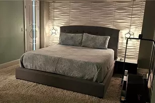 10691 Gulf Shore Dr E, Naples, FL 34108 - Photo 10