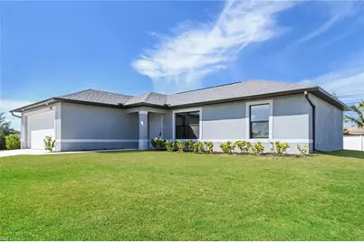 2212 NE 7th Ave, Cape Coral, FL 33909 - Photo 2