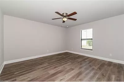 2212 NE 7th Ave, Cape Coral, FL 33909 - Photo 10