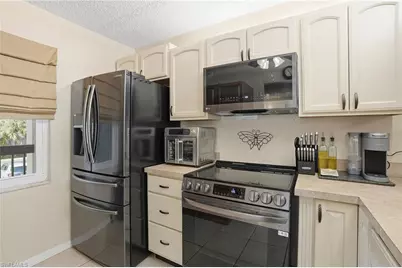 9315 Central Park Dr #204, Fort Myers, FL 33919 - Photo 4