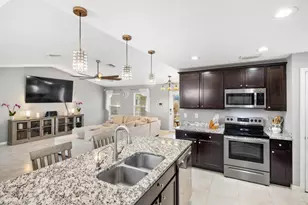 101 NW 25th Terrace, Cape Coral, FL 33993 - Photo 16