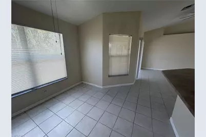 427 SE 16th St, Cape Coral, FL 33990 - Photo 10