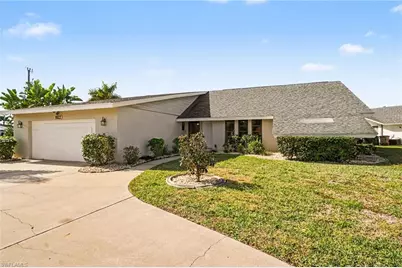 1922 SE 26th Ter, Cape Coral, FL 33904 - Photo 2