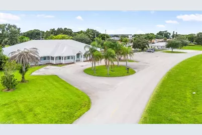 180 Basilan, Clewiston, FL 33440 - Photo 4