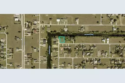 901 NE 15th Ter, Cape Coral, FL 33909 - Photo 1