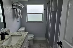 251 SE 46th St, Cape Coral, FL 33904 - Photo 10