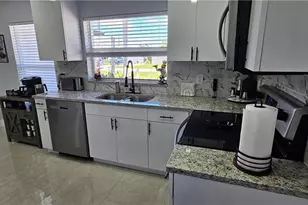 251 SE 46th St, Cape Coral, FL 33904 - Photo 28