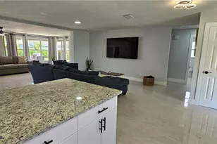 251 SE 46th St, Cape Coral, FL 33904 - Photo 22