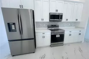 14070 Cedardale St, Fort Myers, FL 33905 - Photo 4