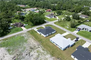 700 Broadway Ave E, Lehigh Acres, FL 33972 - Photo 22