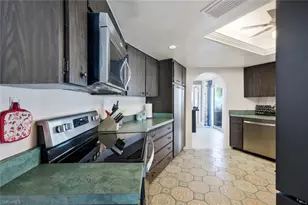 3926 Country Club Blvd, Cape Coral, FL 33904 - Photo 8