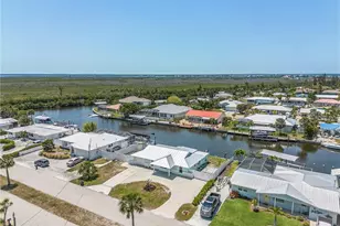 12139 Matlacha Blvd, Matlacha Isles, FL 33991 - Photo 28