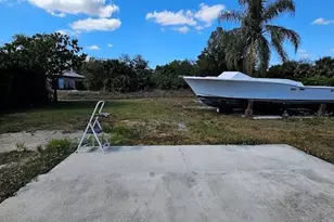 2825 E Cypress Ave, Fort Myers, FL 33905 - Photo 16