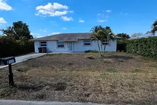 2825 E Cypress Ave, Fort Myers, FL 33905 - Photo 2