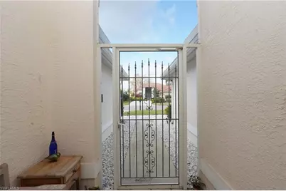 9110 Old Hickory Cir, Fort Myers, FL 33912 - Photo 2