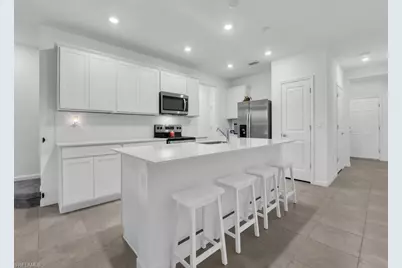 1477 Weeping Willow Ct, Cape Coral, FL 33909 - Photo 4