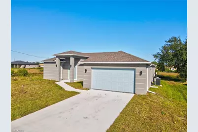 2716 25th St SW, Lehigh Acres, FL 33976 - Photo 2