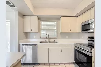 130 SE 7th St, Cape Coral, FL 33990 - Photo 10
