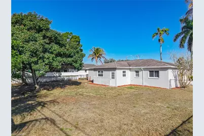 130 SE 7th St, Cape Coral, FL 33990 - Photo 26