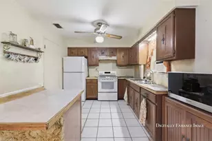 1180 Old Bridge Rd, North Fort Myers, FL 33917 - Photo 6