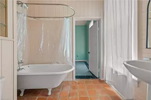 12430 McGregor Blvd, Fort Myers, FL 33919 - Photo 30