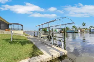 2480 Bayshore Dr, Matlacha, FL 33993 - Photo 24