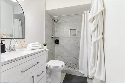 1031 SE 8th Ter #2H, Cape Coral, FL 33990 - Photo 8