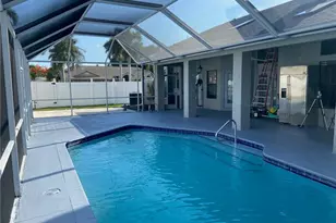 8860 Banyan Cove Cir, Fort Myers, FL 33919 - Photo 10