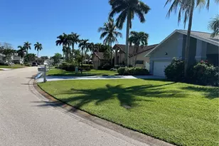 8860 Banyan Cove Cir, Fort Myers, FL 33919 - Photo 1