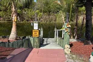 303 Wilmington Pkwy, Cape Coral, FL 33993 - Photo 24