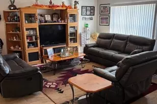 303 Wilmington Pkwy, Cape Coral, FL 33993 - Photo 4