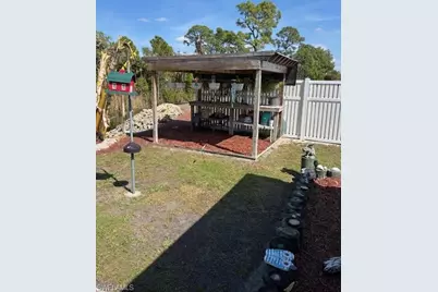 303 Wilmington Pkwy, Cape Coral, FL 33993 - Photo 22