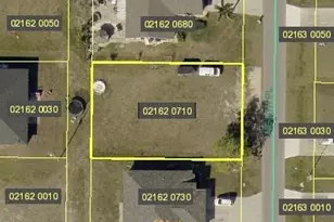 2120 NE 8th Pl, Cape Coral, FL 33909 - Photo 1