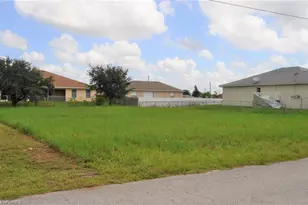 3904 9th St W, Lehigh Acres, FL 33971 - Photo 4