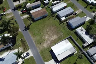 12101 Cypress Dr, Fort Myers, FL 33908 - Photo 22