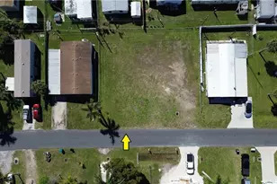 12101 Cypress Dr, Fort Myers, FL 33908 - Photo 2