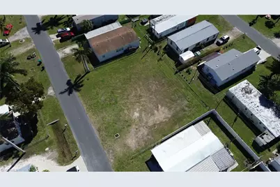 12101 Cypress Dr, Fort Myers, FL 33908 - Photo 14