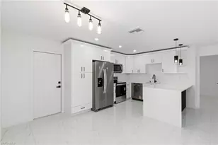 2524 33rd St W, Lehigh Acres, FL 33972 - Photo 4