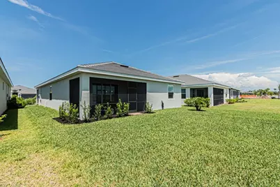 3943 E Hampton Cir, Alva, FL 33920 - Photo 10