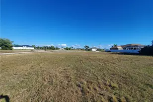 4317 NW 36th Pl, Cape Coral, FL 33993 - Photo 2